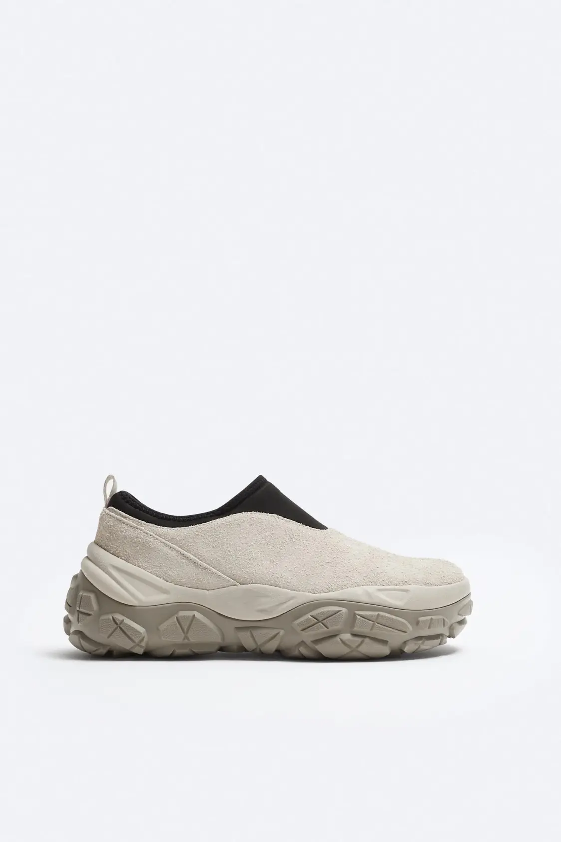 Zapatillas altas en contraste