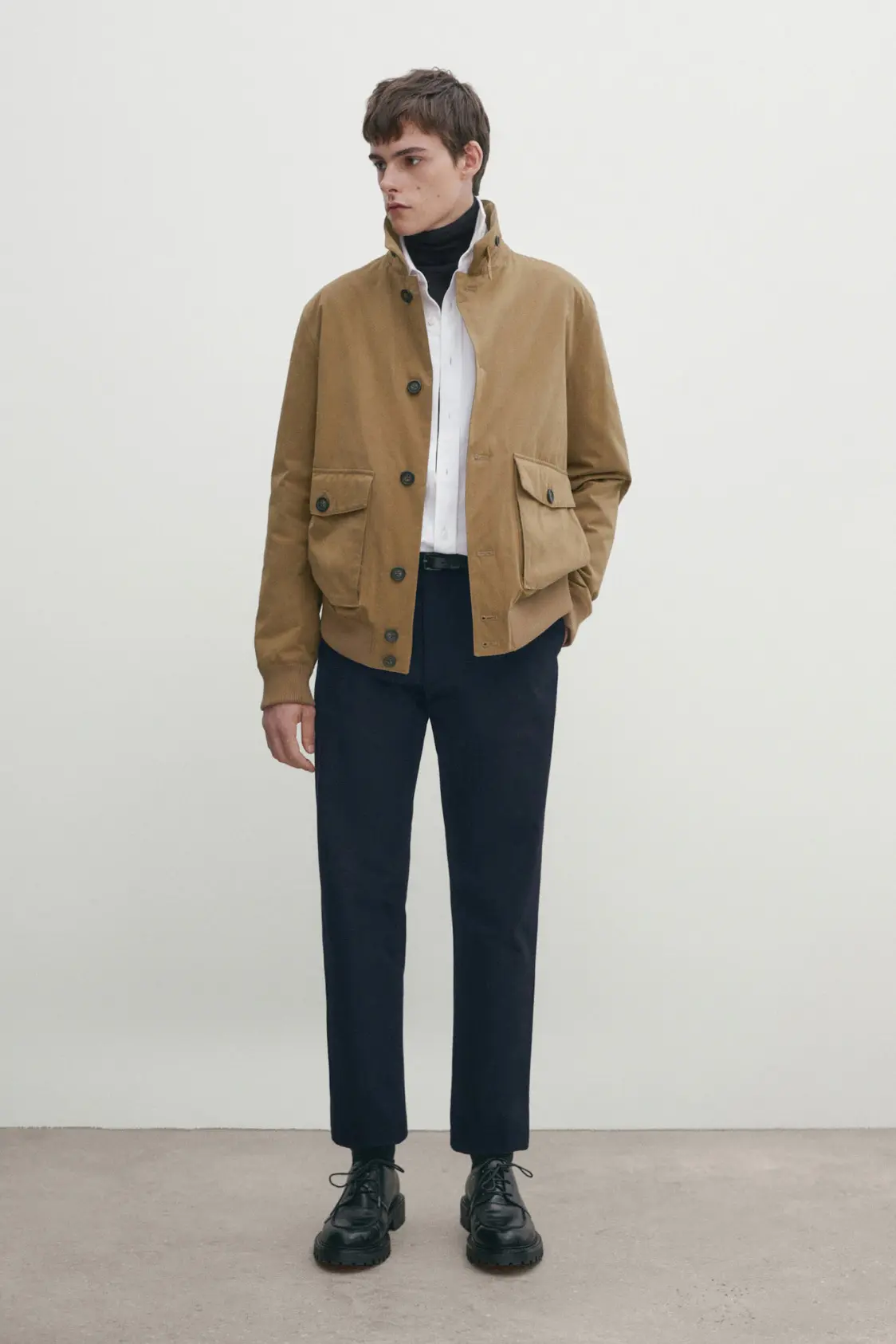 Chaqueta de mezcla de algodón con bolsillos